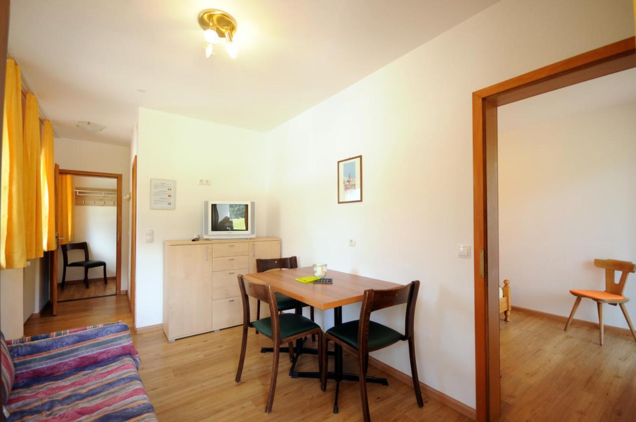 Appartments Kameriot Braies  Exterior photo