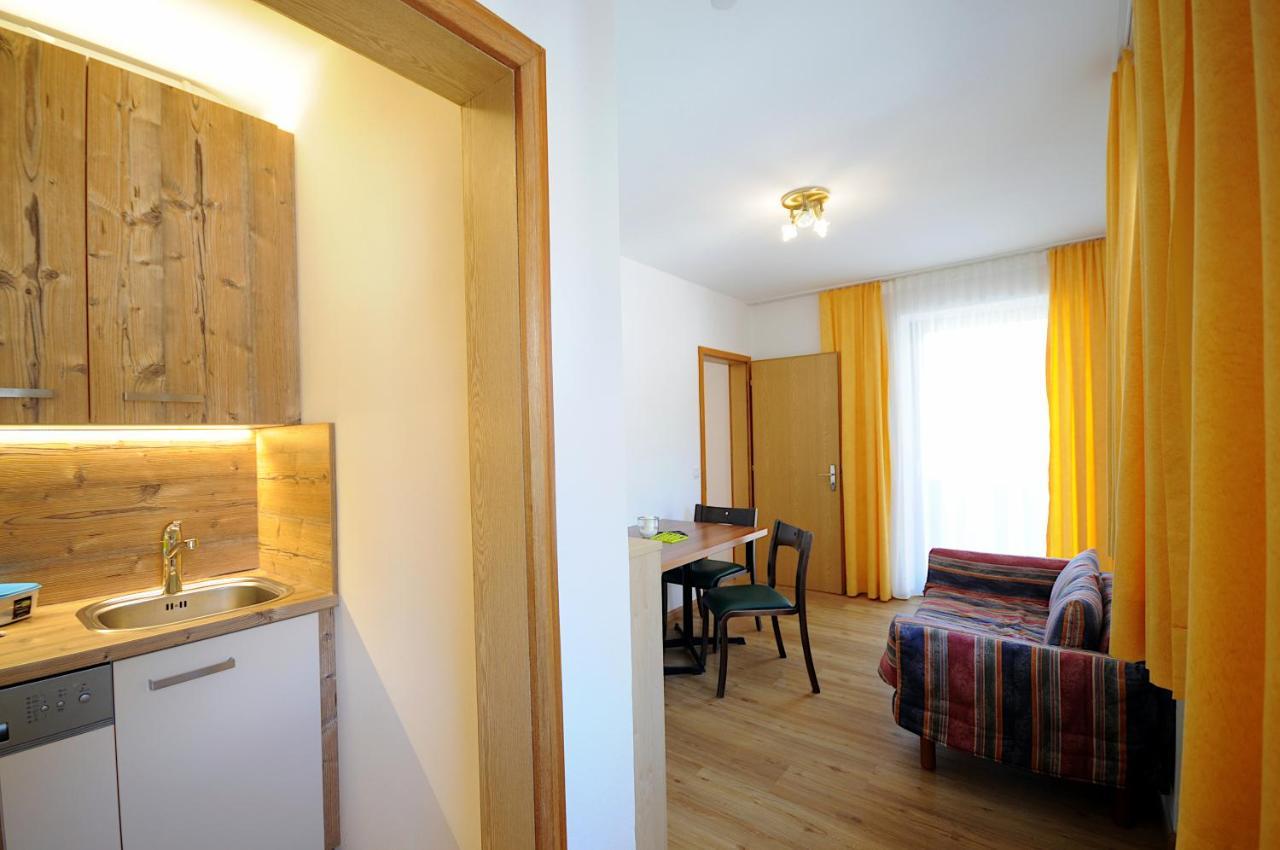 Appartments Kameriot Braies  Exterior photo